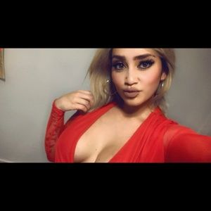 Meet your Posher, Lena